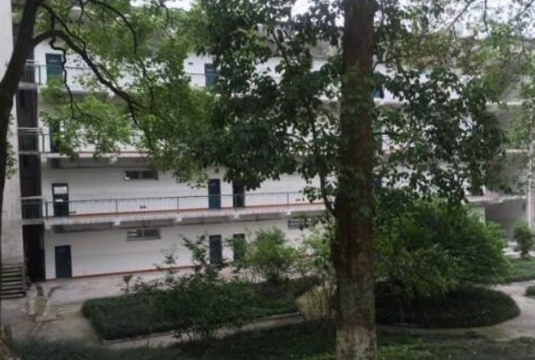 重庆江津区师范进修学校