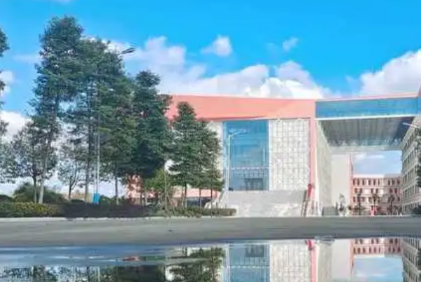 四川师范幼师学院