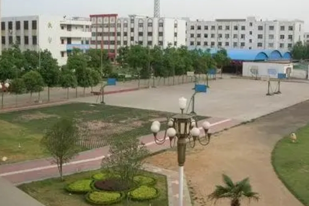 重庆市鱼嘴职业高级中学是民办还是公办学校