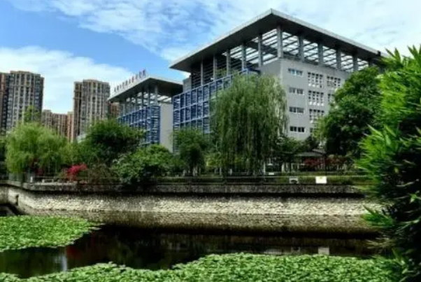 成都技师学院
