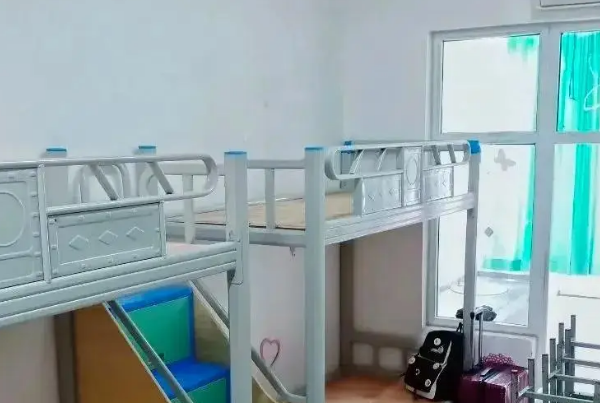 绵阳水利电力学校宿舍条件怎么样?几人间?有空调吗?