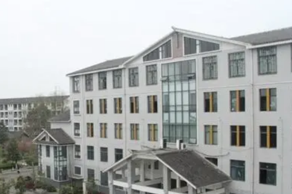 遂宁鸿图电子电路技术职业学校制造工艺专业怎么样?专业介绍