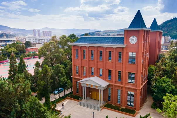 云南经贸外事学校法律事务专业怎么样?就业方向介绍