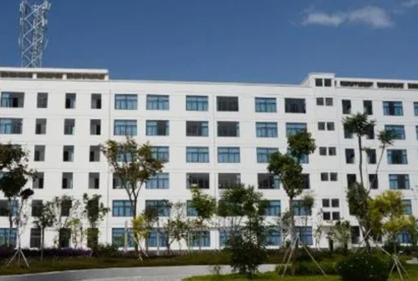 红河县职业高级中学助学金多少?贫困补助政策一览
