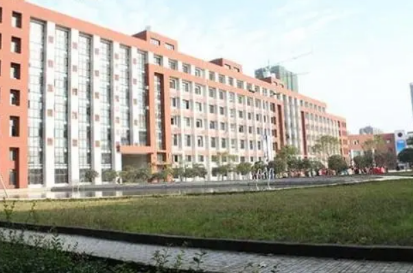 阆中机电职业学校怎么报名?报名流程及条件一览