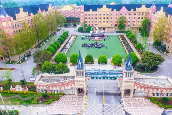 成都技师学院宿舍条件怎么样?几人间?有空调吗?