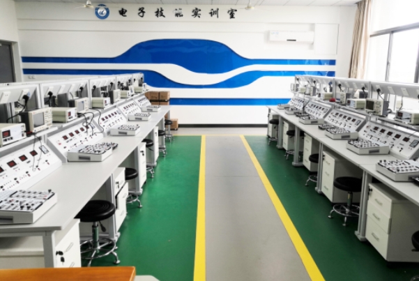 重庆冶金高级技工学校是民办还是公办学校?